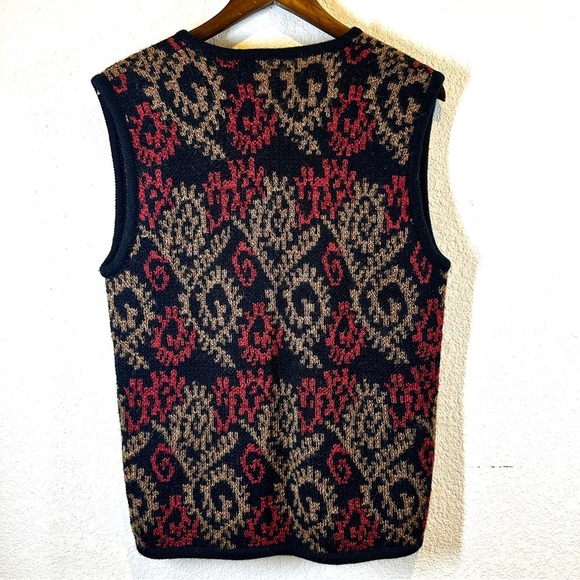 100% Alpaca Wool Sweater Vest Women Size M Red Paisley Knit Grannycore Peru Made - Picture 2 of 7